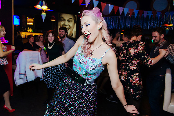 PIN-UP NIGHT CLUB: ВХОД НА ОФИЦИАЛЬНЫЙ САЙТ, РЕГИСТРАЦИЯ ЛИЧНОГО КАБИНЕТА И СТАВКИ НА СПОРТ